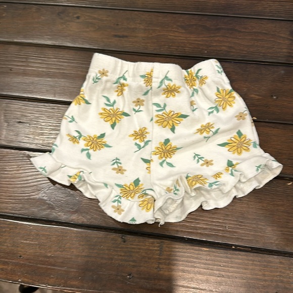 Flower shorts - 6-9M - Picture 2 of 2